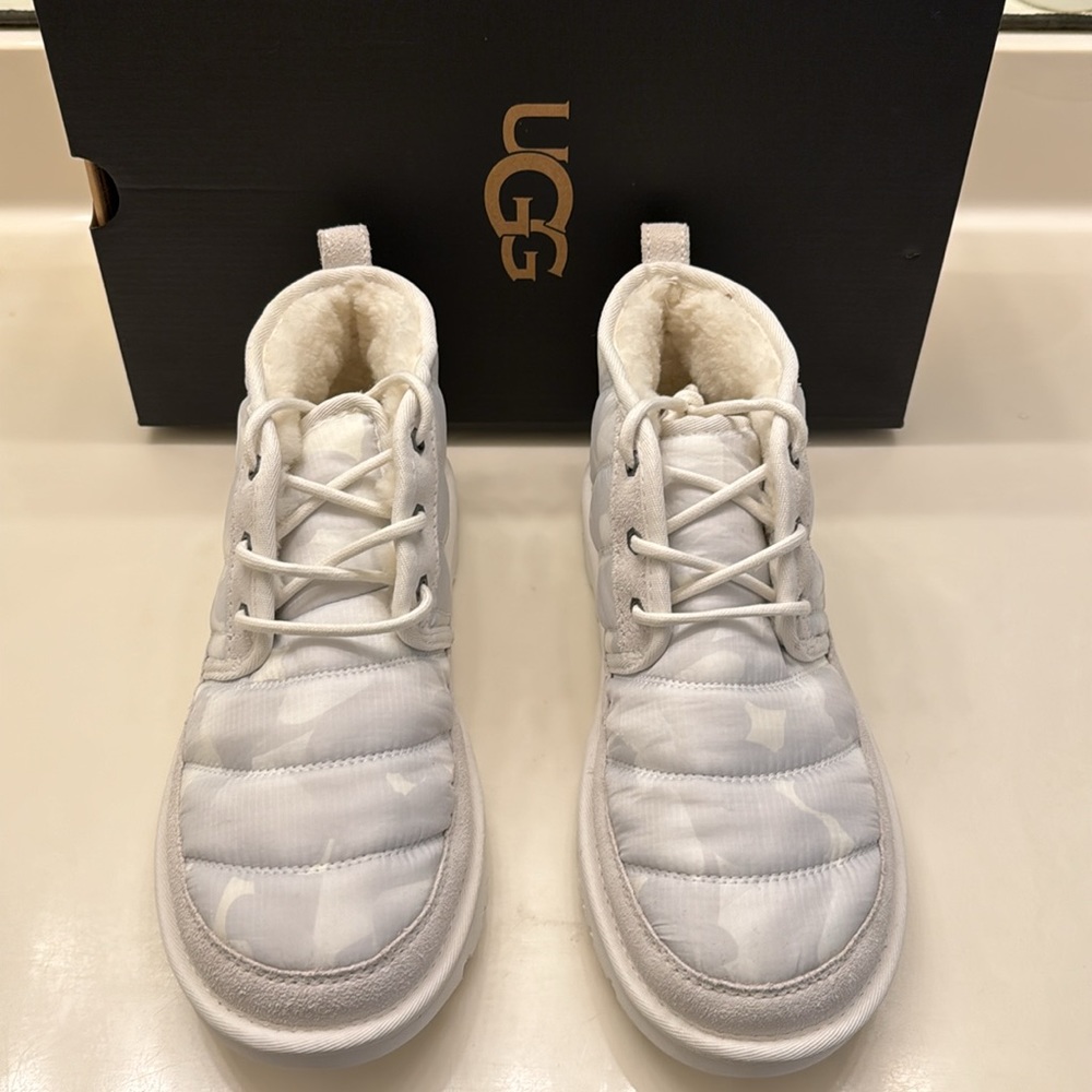 UGG Mens Shoes RARE - Picture 5 of 7